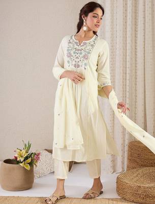 Women Floral Embroidered Cotton Kurta with Trousers & Dupatta 4