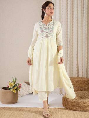 Women Floral Embroidered Cotton Kurta with Trousers & Dupatta 6