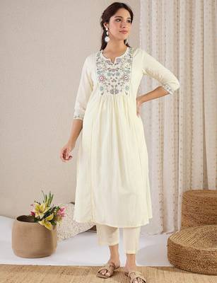 Women Floral Embroidered Cotton Kurta with Trousers & Dupatta 7