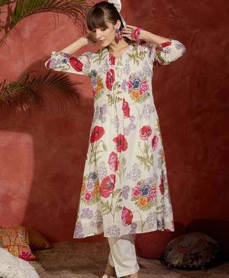 Women Floral Printed Regular Pure Cotton Kurta with Trousers 1