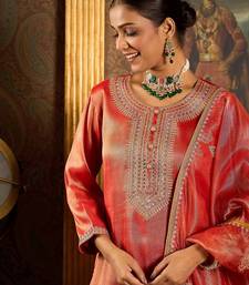 Ethnic Motifs Embroidered Zari Liva Kurta With Trousers & Dupatta
