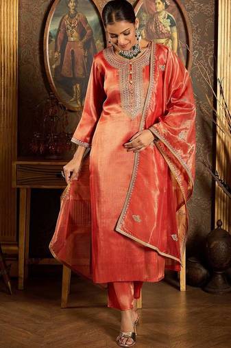 Ethnic Motifs Embroidered Zari Liva Kurta With Trousers & Dupatta