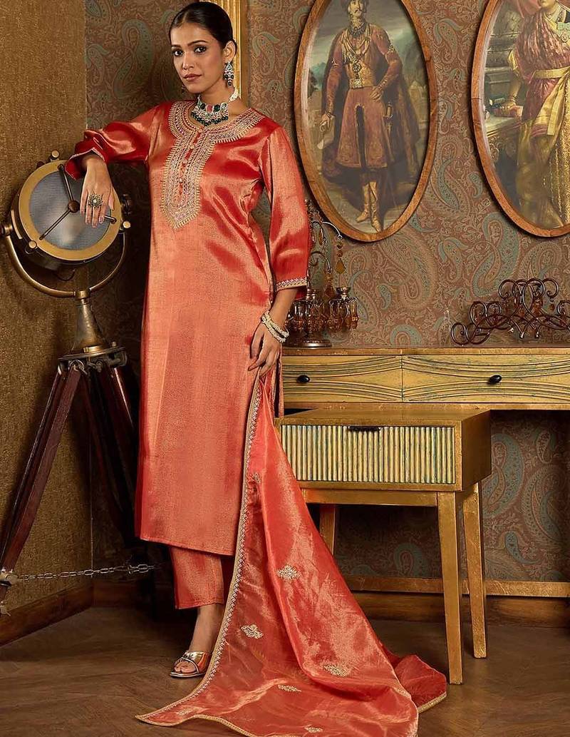 Ethnic Motifs Embroidered Zari Liva Kurta With Trousers & Dupatta