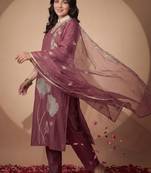 Women Floral Embroidered Regular Thread Work Kurta with Trousers & With Dupatta