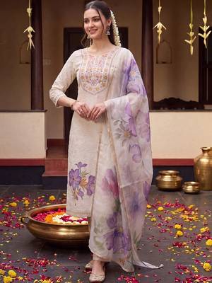 Women Floral Embroidered Regular Thread Work Pure Cotton Kurta with Trousers & With Dupatta 1