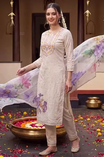 Women Floral Embroidered Regular Thread Work Pure Cotton Kurta with Trousers & With Dupatta