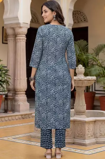 Women Floral Embroidered Regular Thread Work Pure Cotton Kurta with Trousers