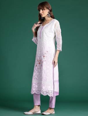 Floral Embroidered Sequinned Kurta with Trousers & Dupatta 6