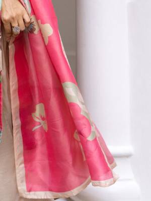 Women Floral Printed Regular Kurta with Trousers & With Dupatta 4
