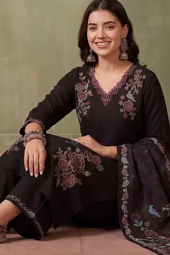 Women Floral Embroidered Regular Thread Work Kurta with Palazzos & With Dupatta