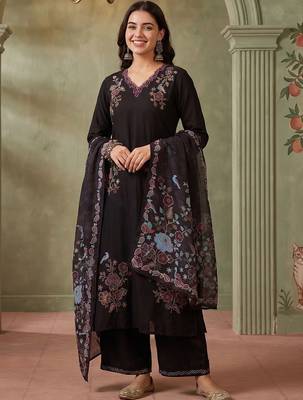 Women Floral Embroidered Regular Thread Work Kurta with Palazzos & With Dupatta 6