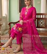 Women Floral Embroidered Regular Thread Work Kurta with Trousers & With Dupatta