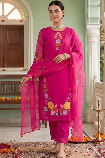 Women Floral Embroidered Regular Thread Work Kurta with Trousers & With Dupatta
