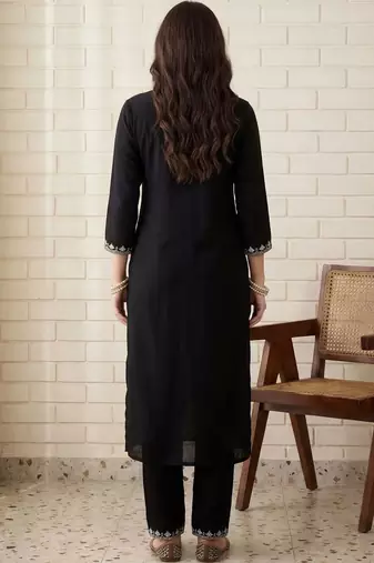 Women Floral Embroidered Regular Thread Work Kurta with Trousers