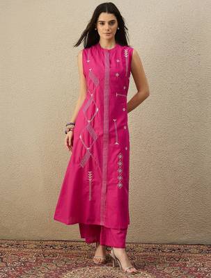 Women Embroidered Regular Thread Work Pure Cotton Kurta with Trousers 2