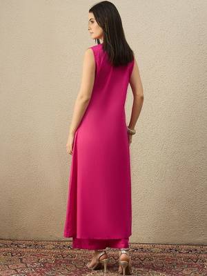Women Embroidered Regular Thread Work Pure Cotton Kurta with Trousers 5