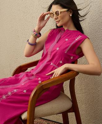 Women Embroidered Regular Thread Work Pure Cotton Kurta with Trousers 6