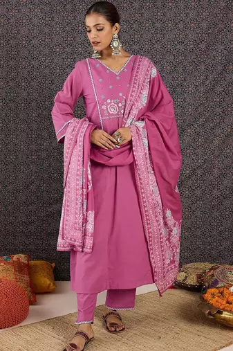 Women Floral Embroidered Regular Thread Work Pure Cotton Kurta with Trousers & With Dupatta