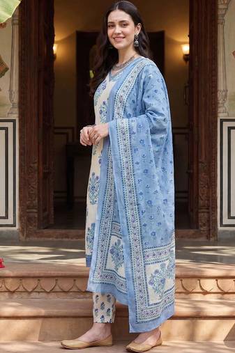 Women Floral Printed Regular Pure Cotton Kurta with Trousers & With Dupatta