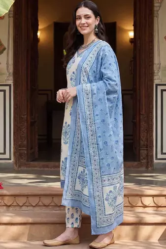 Women Floral Printed Regular Pure Cotton Kurta with Trousers & With Dupatta