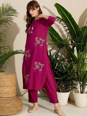 Women Ethnic Motifs Embroidered Regular Thread Work Pure Cotton Kurta with Trousers 1