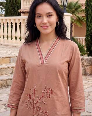 Women Floral Embroidered Regular Thread Work Pure Cotton Kurta with Trousers 2