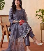 Women Floral Embroidered Regular Thread Work Kurta with Trousers & With Dupatta