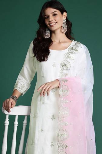 Ethnic Motifs Embroidered Kurta with Trousers & With Dupatta