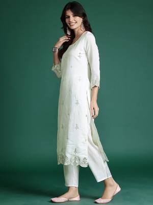 Ethnic Motifs Embroidered Kurta with Trousers & With Dupatta 5