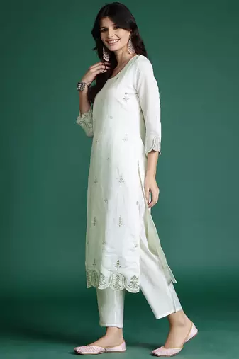 Ethnic Motifs Embroidered Kurta with Trousers & With Dupatta