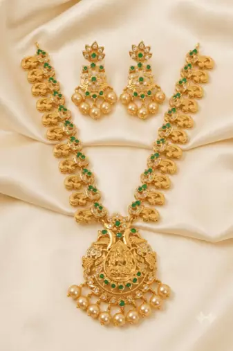 Green peacock temple jewellery