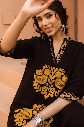 Women Ethnic Motifs Printed Regular Kurta with Palazzos