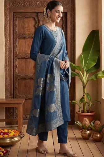 Women Ethnic Motifs Embroidered Regular Kurta with Trousers & With Dupatta