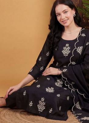 Women Ethnic Motifs Embroidered Regular Thread Work Kurta with Trousers & With Dupatta 5