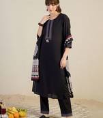 Women Yoke Design Embroidered Cotton Kurta with Trousers & Dupatta