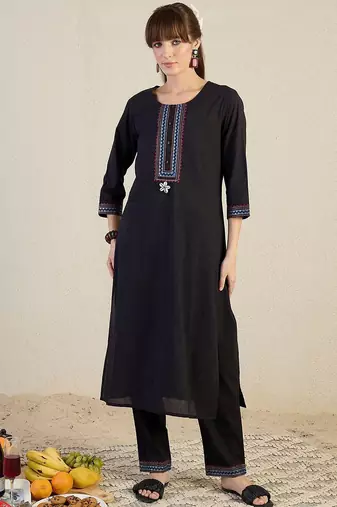 Women Yoke Design Embroidered Cotton Kurta with Trousers & Dupatta