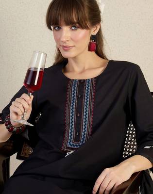 Women Yoke Design Embroidered Cotton Kurta with Trousers & Dupatta 4