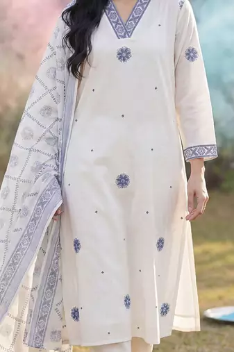 Women Ethnic Motifs Embroidered Regular Pure Cotton Kurta with Trousers & With Dupatta