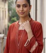 Women Animal Printed Regular Thread Work Kurta with Palazzos
