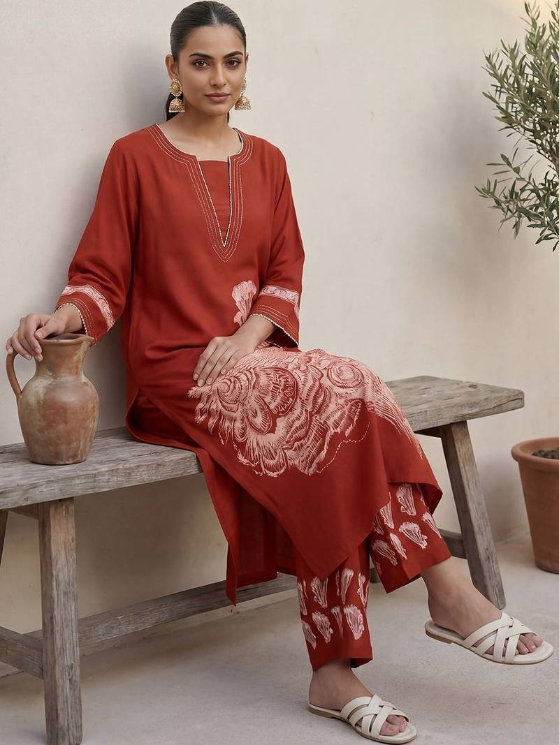 Women Animal Printed Regular Thread Work Kurta with Palazzos