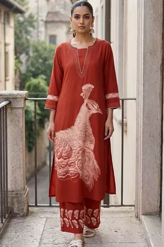 Women Animal Printed Regular Thread Work Kurta with Palazzos