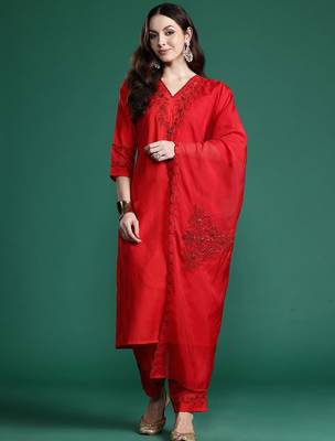 Ethnic Motifs Embroidered Sequinned Kurta with Trousers & With Dupatta 5