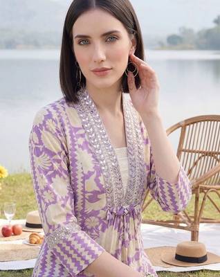 Women Floral Printed Panelled Mirror Work Pure Cotton Kurta with Trousers & With Dupatta 2