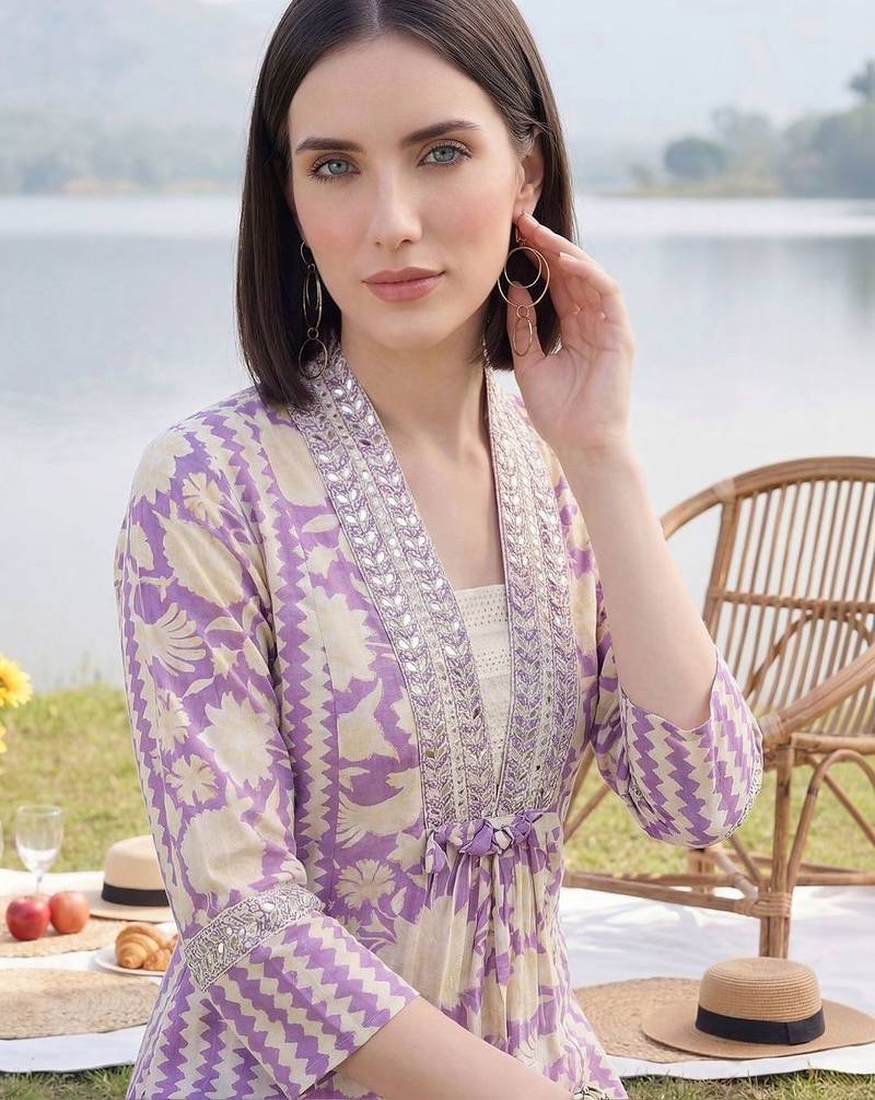 Women Floral Printed Panelled Mirror Work Pure Cotton Kurta with Trousers & With Dupatta
