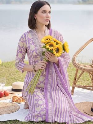 Women Floral Printed Panelled Mirror Work Pure Cotton Kurta with Trousers & With Dupatta 3