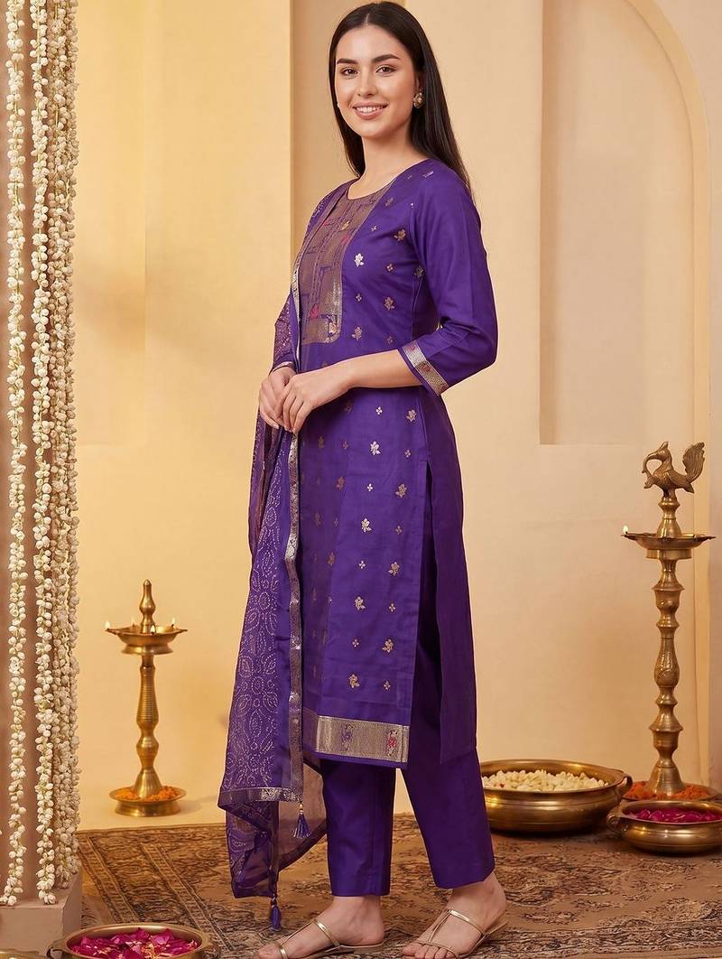 Women Ethnic Motifs Regular Kurta with Trousers & With Dupatta