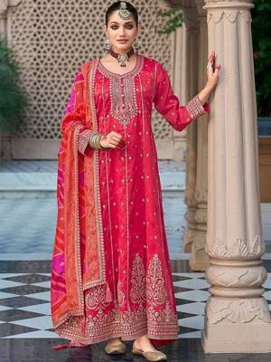 Women Ethnic Motifs Embroidered Panelled Sequinned Kurta with Trousers & With Dupatta 1