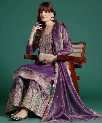 Ethnic Motifs Embroidered Sequinned Kurta with Palazzos & Dupatta 8
