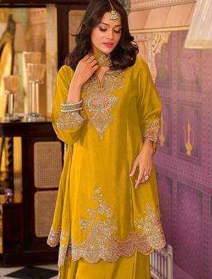 Women Ethnic Motifs Embroidered Regular Sequinned Kurta with Sharara & With Dupatta 1