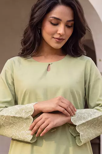 Women's green embellished silk blend round neck co-ord set